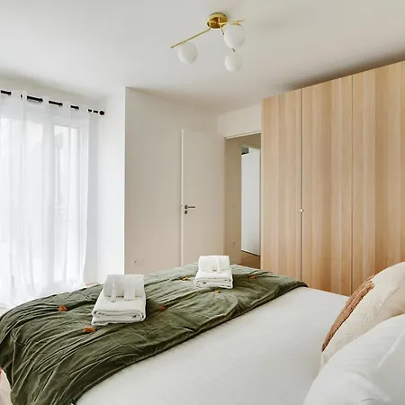 Pick A Flat's In - Rue De Mederic